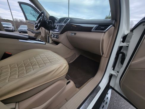 Used 2013 Mercedes-Benz ML 350 2WD w/ Premium 1 Pkg image 39