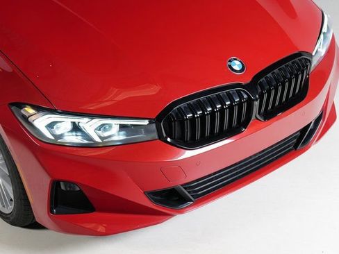 Used 2023 BMW 330i xDrive Sedan AWD/4WD image 32