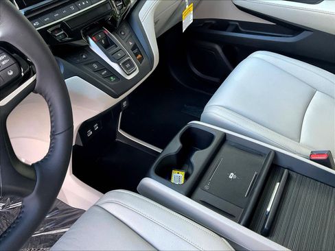 New 2026 Honda Odyssey EX-L image 14