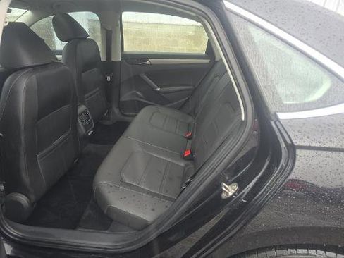 Used 2021 Volkswagen Passat 2.0T SE image 8