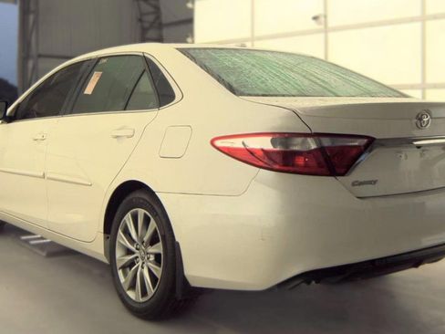 Used 2016 Toyota Camry XLE FWD image 6