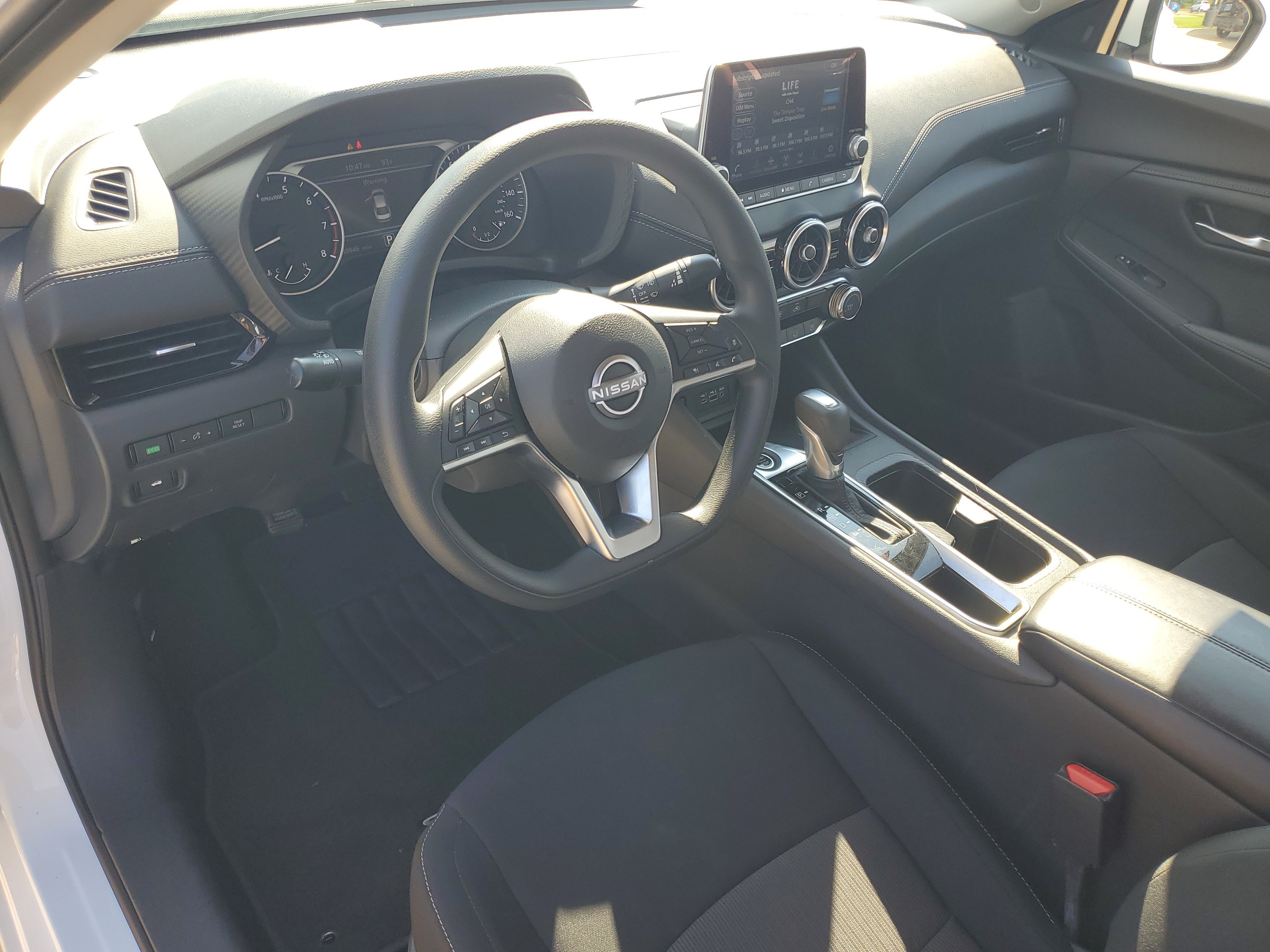 Used 2025 Nissan Sentra SV FWD image 6