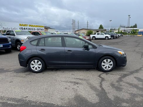 Used 2012 Subaru Impreza 2.0i image 2