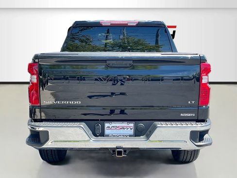 Used 2022 Chevrolet Silverado 1500 LT AWD/4WD image 6