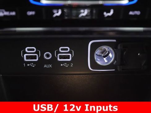 Used 2025 Jeep Grand Cherokee Laredo w/ MOPAR Finishing Package image 5