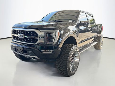 Used 2023 Ford F150 Platinum image 4