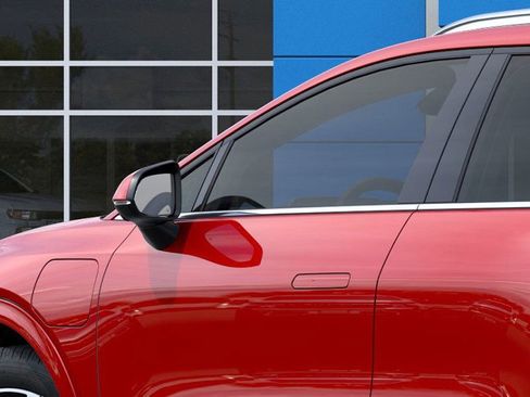 New 2025 Chevrolet Equinox EV LT image 13