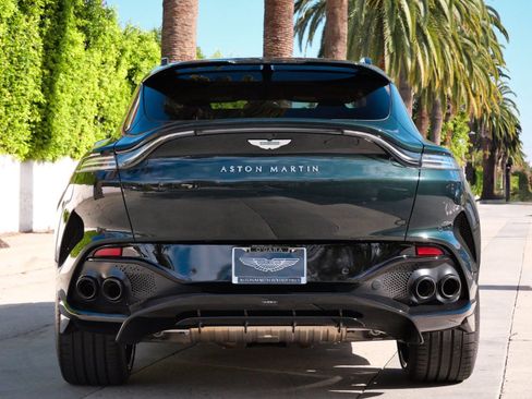 New 2026 Aston Martin DBX 707 image 8
