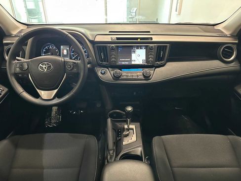 Used 2016 Toyota RAV4 XLE w/ Convenience Package AWD/4WD image 9
