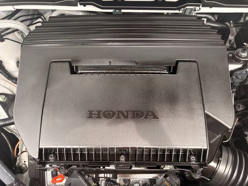 Certified 2025 Honda Pilot EX-L image 32