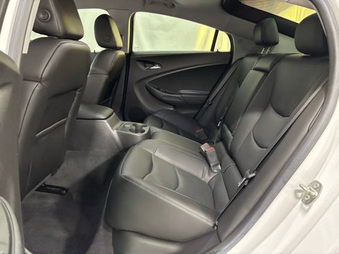 Used 2018 Chevrolet Volt LT w/ LT Driver Confidence Package image 13