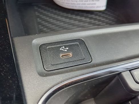 Certified 2024 Mercedes-Benz GLB 35 AMG 4MATIC image 10