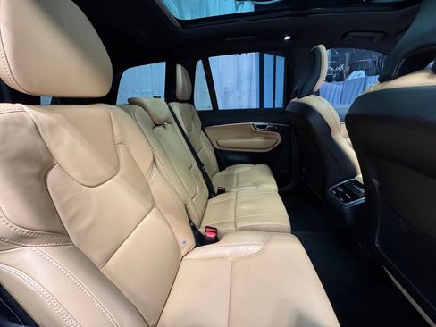 Used 2025 Volvo XC90 B6 Ultra w/ Protection Package image 26