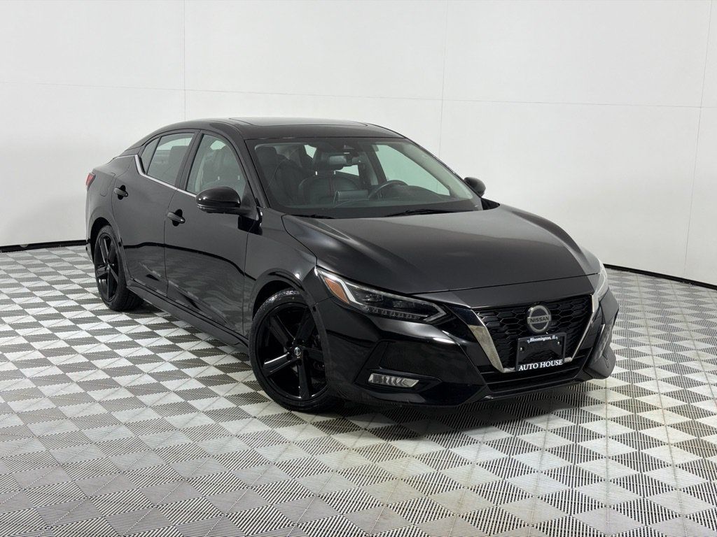 Used 2021 Nissan Sentra SR w/ SR Premium Package FWD image 2