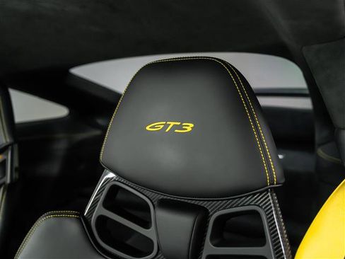 Used 2022 Porsche 911 GT3 image 13