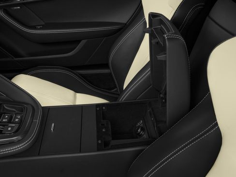 Certified 2016 Jaguar F-TYPE R AWD/4WD image 8