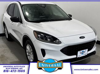 Used 2022 Ford Escape SE video 1