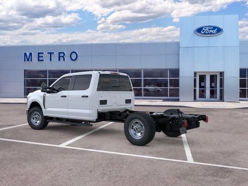 New 2026 Ford F350 XL w/ XL Chrome Package AWD/4WD image 5