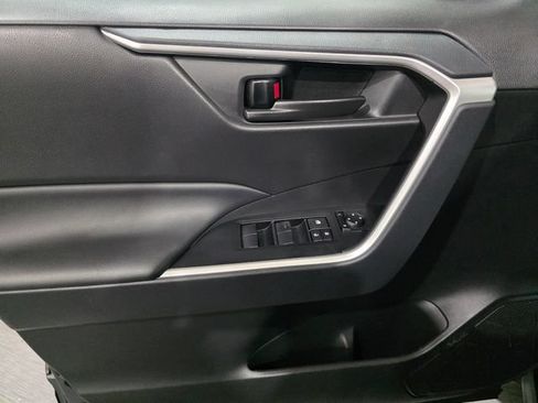 Used 2024 Toyota RAV4 LE AWD/4WD image 10