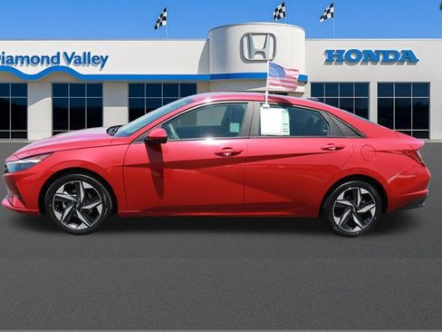 Used 2023 Hyundai Elantra SEL w/ Convenience Package FWD image 7