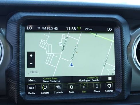 Used 2022 Jeep Wrangler Unlimited Sahara w/ LED Lighting Group AWD/4WD image 32