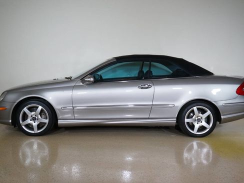 Used 2005 Mercedes-Benz CLK 500 Cabriolet image 4