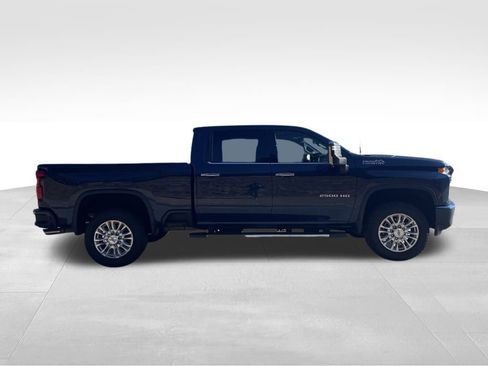 Used 2022 Chevrolet Silverado 2500 High Country image 4