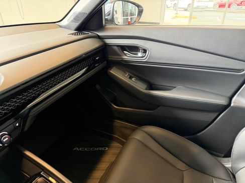 Used 2025 Honda Accord Sport image 14