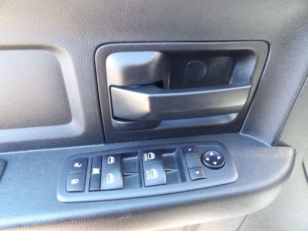 Used 2020 RAM 5500 Tradesman RWD image 15