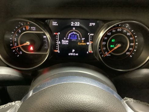 Used 2022 Jeep Gladiator Overland w/ Popular Equipment Package image 34