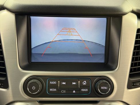 Used 2017 GMC Yukon XL SLT w/ Premium Edition image 30