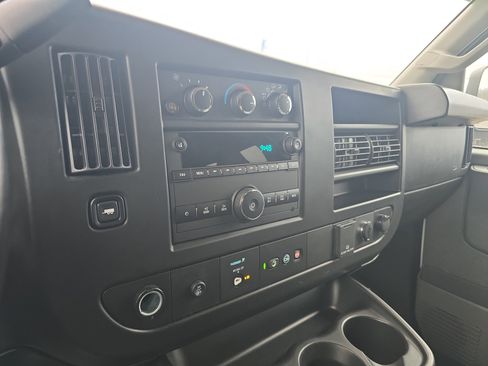 Used 2023 Chevrolet Express 3500 LS image 27