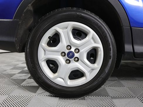 Used 2019 Ford Escape S image 7