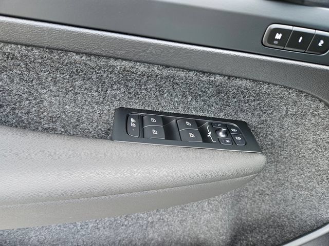 Certified 2026 Volvo EX40 Ultra AWD/4WD image 22