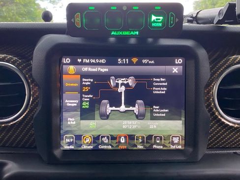 Used 2021 Jeep Wrangler Unlimited Rubicon w/ Trailer Tow Package AWD/4WD image 28