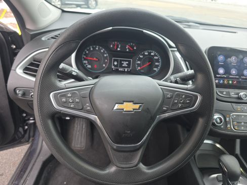 Used 2023 Chevrolet Malibu LT image 17