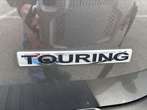 Used 2019 Honda Odyssey Touring image 24