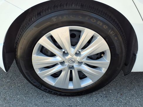 Certified 2025 Nissan Sentra S image 4