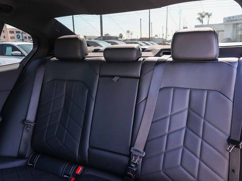 Used 2025 BMW i5 eDrive40i w/ M Sport Package image 19