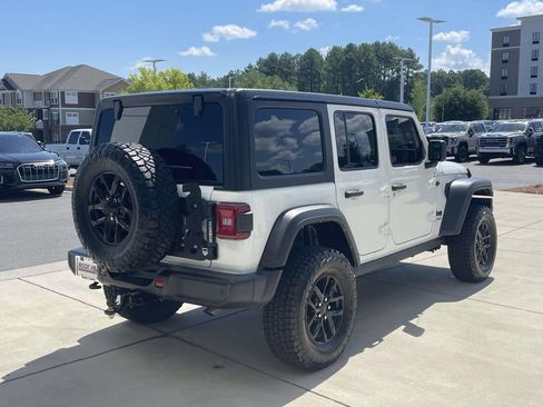 Used 2022 Jeep Wrangler Unlimited Sport AWD/4WD image 7