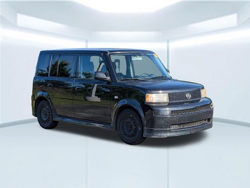 Used 2006 Scion xB FWD image 9