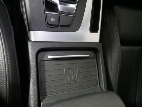 Used 2020 Audi Q5 2.0T Premium AWD/4WD image 30