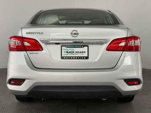 Used 2018 Nissan Sentra S FWD image 7