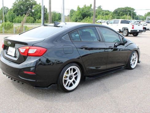 Used 2018 Chevrolet Cruze LS FWD image 15