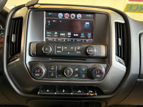 Used 2018 Chevrolet Silverado 1500 LT w/ All Star Edition RWD image 14