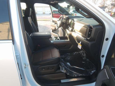 New 2026 Chevrolet Silverado 3500 High Country w/ High Country Premium Package image 45