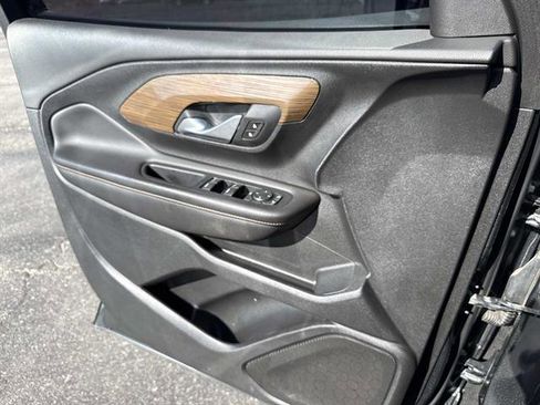 Used 2020 GMC Terrain SLE image 11