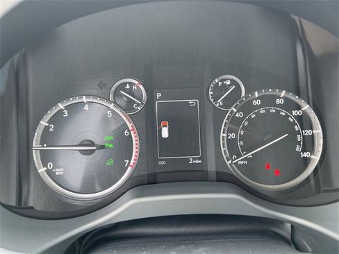Used 2023 Lexus GX 460 Premium image 15