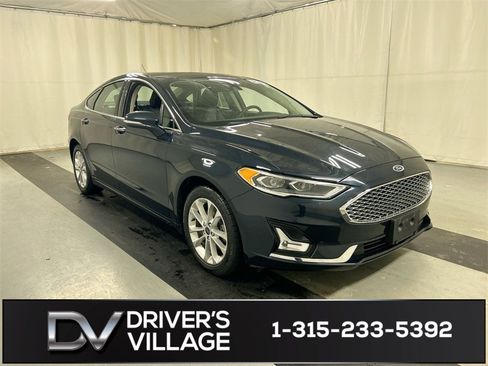 Used 2020 Ford Fusion Energi Titanium image 1