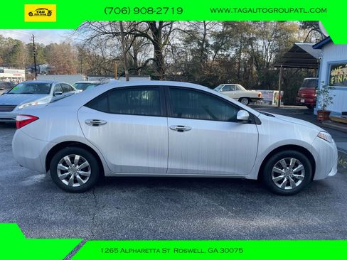 Used 2016 Toyota Corolla L FWD image 5